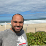 Dr. Aroldo Fernandes da Luz explica que o estudo constante é essencial para advogados se manterem atualizados e competitivos.
