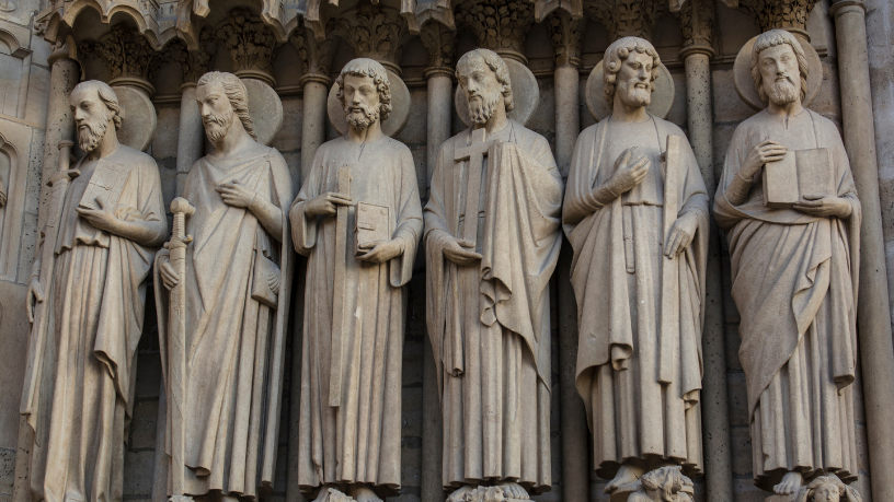 Com Jose Eduardo De Oliveira e Silva, a Tradição Apostólica é reconhecida como a memória viva que orienta a fé e a autenticidade do ensinamento na Igreja.