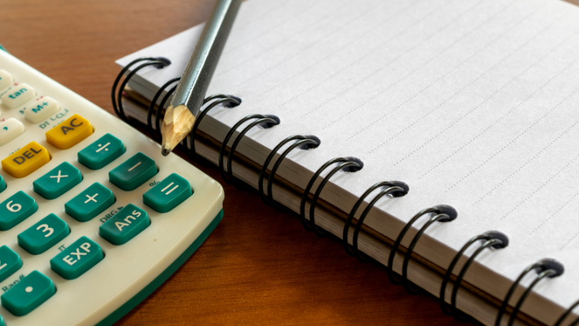 A organização de documentos contábeis, segundo Alberto Toshio Murakami, é essencial para garantir controle financeiro e tranquilidade fiscal.