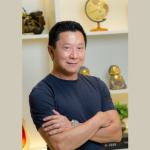 Milton Seigi Hayashi destaca a regulação e a responsabilidade na saúde estética.