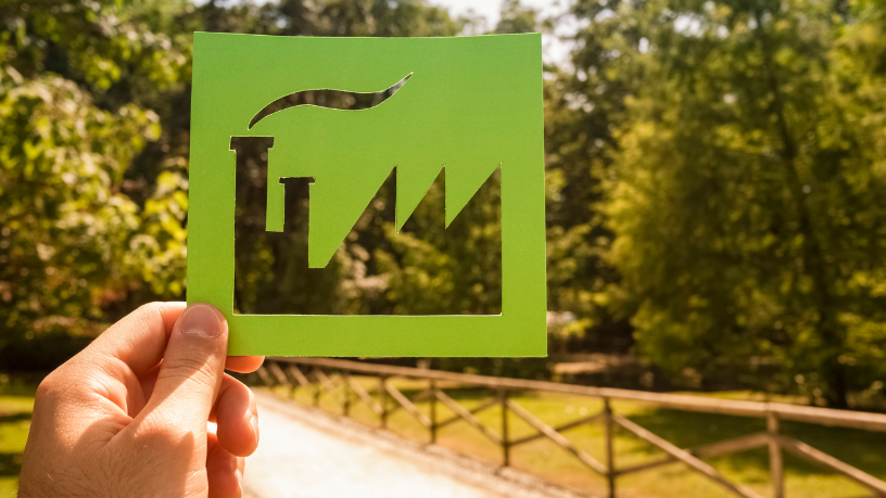 Plástico corrugado e sustentabilidade industrial: como eficiência, segundo a análise de Elias Assum Sabbag Junior, durabilidade e reaproveitamento fortalecem processos produtivos.