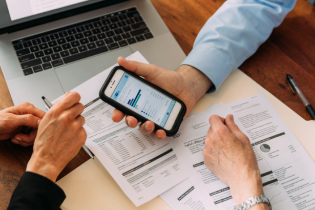 Liquidez e estabilidade financeira sustentadas pelo fluxo de recursos com Danilo Regis Fernando Pinto.